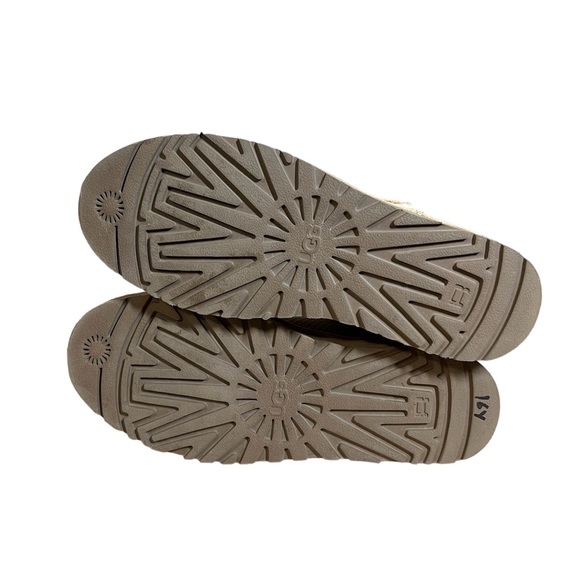 Ugg Classic Tawny Unlined Mini Perforated Boots - Picture 11 of 12